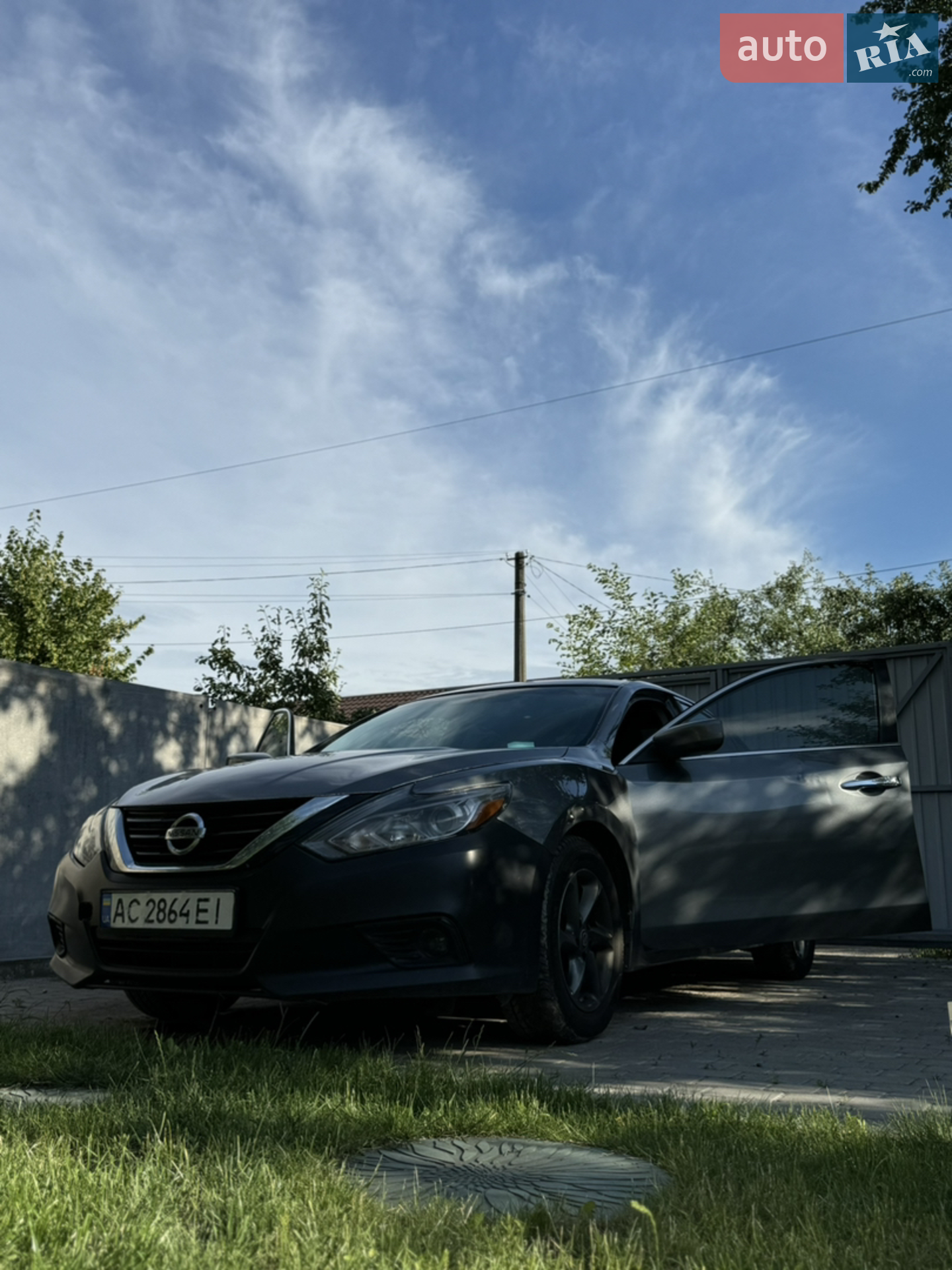 2017 Nissan Altima - мініатюра 2