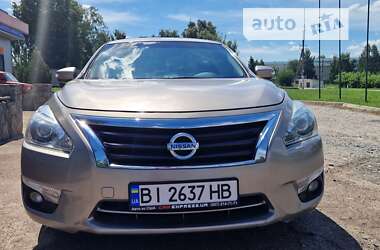 Седан Nissan Altima 2014 в Заводське