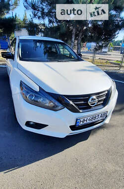 Седан Nissan Altima 2016 в Одесі