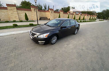 Седан Nissan Altima 2013 в Измаиле