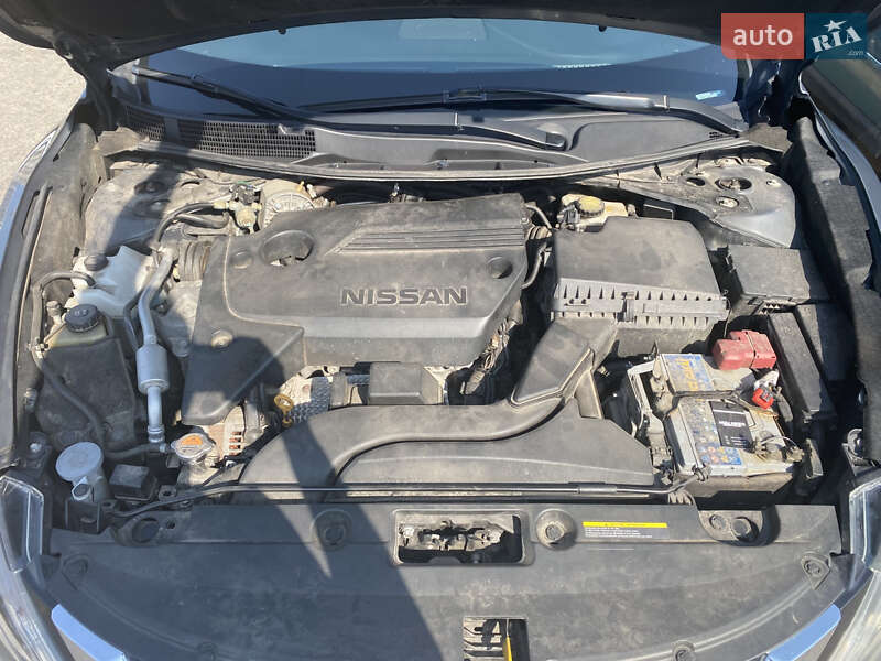 Седан Nissan Altima 2017 в Києві