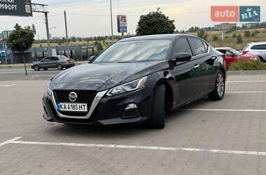 Седан Nissan Altima 2018 в Києві