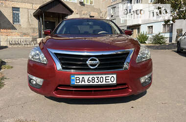 Седан Nissan Altima 2014 в Александрие