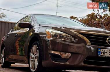 Седан Nissan Altima 2013 в Запоріжжі