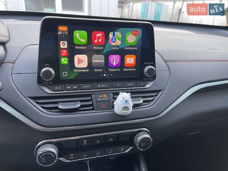 Седан Nissan Altima 2021 в Миргороде