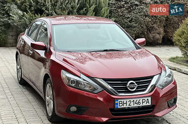 Седан Nissan Altima 2016 в Тернополе