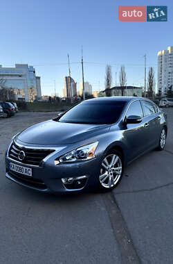 Седан Nissan Altima 2015 в Києві