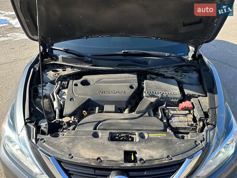 Седан Nissan Altima 2017 в Харькове