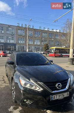 Седан Nissan Altima 2017 в Одессе