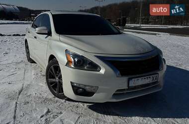 Седан Nissan Altima 2015 в Днепре