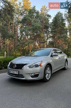 Седан Nissan Altima 2013 в Новомосковске