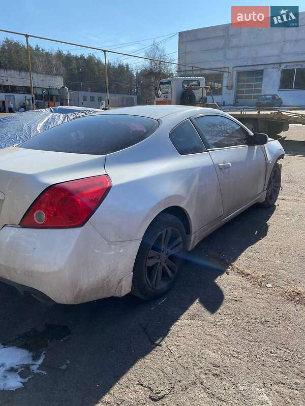 Купе Nissan Altima 2012 в Житомире