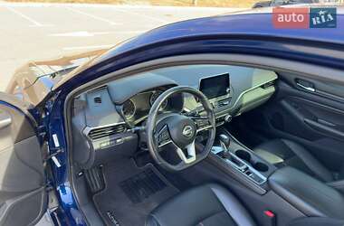 Седан Nissan Altima 2018 в 