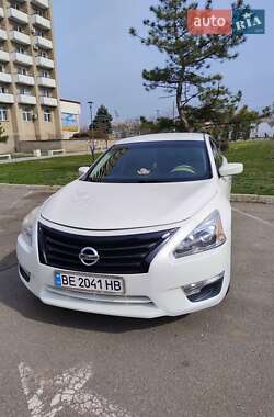 Седан Nissan Altima 2013 в Николаеве