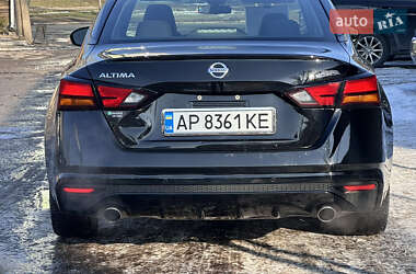 Седан Nissan Altima 2019 в Запоріжжі