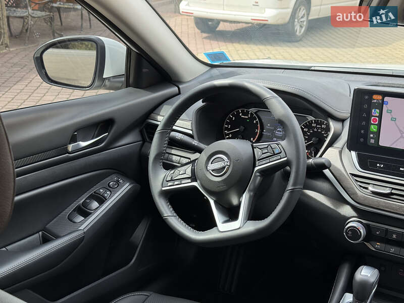 Седан Nissan Altima 2024 в Мукачево