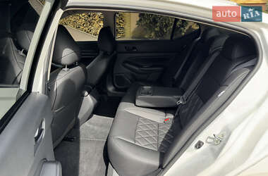 Седан Nissan Altima 2024 в 