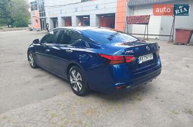 Седан Nissan Altima 2020 в 