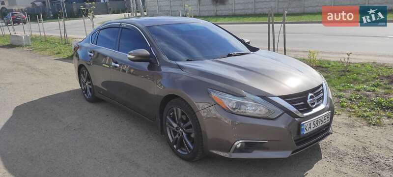 Nissan Altima 2017