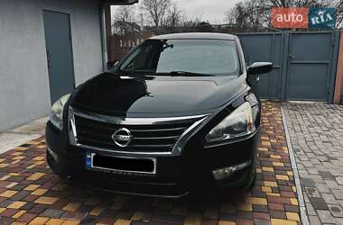 Седан Nissan Altima 2014 в 
