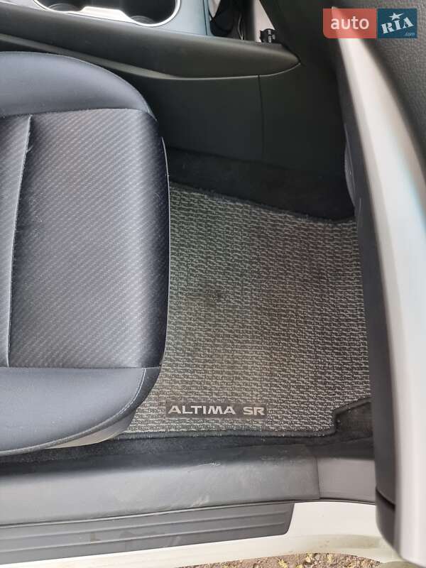 Седан Nissan Altima 2016 в Одессе