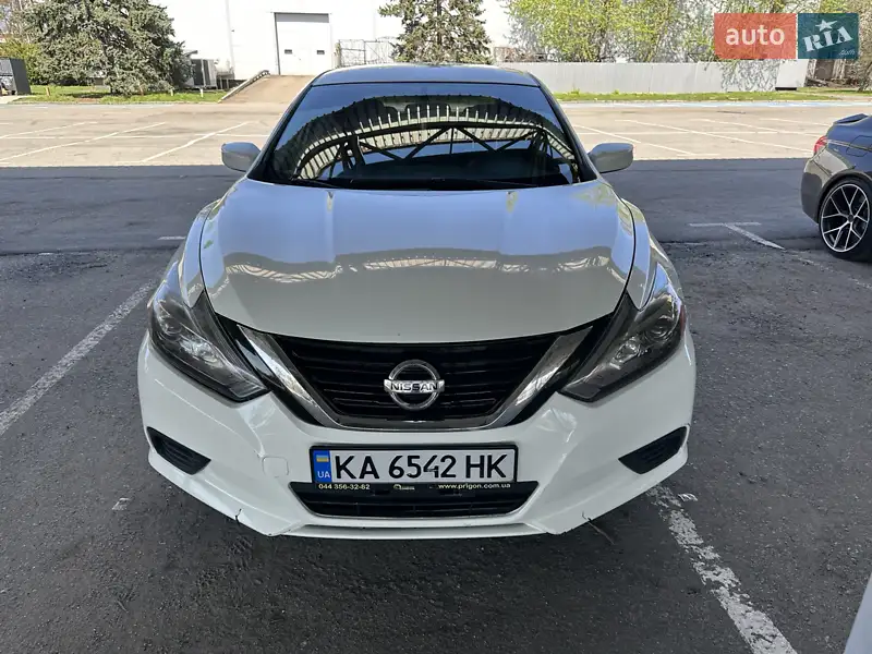 Nissan Altima