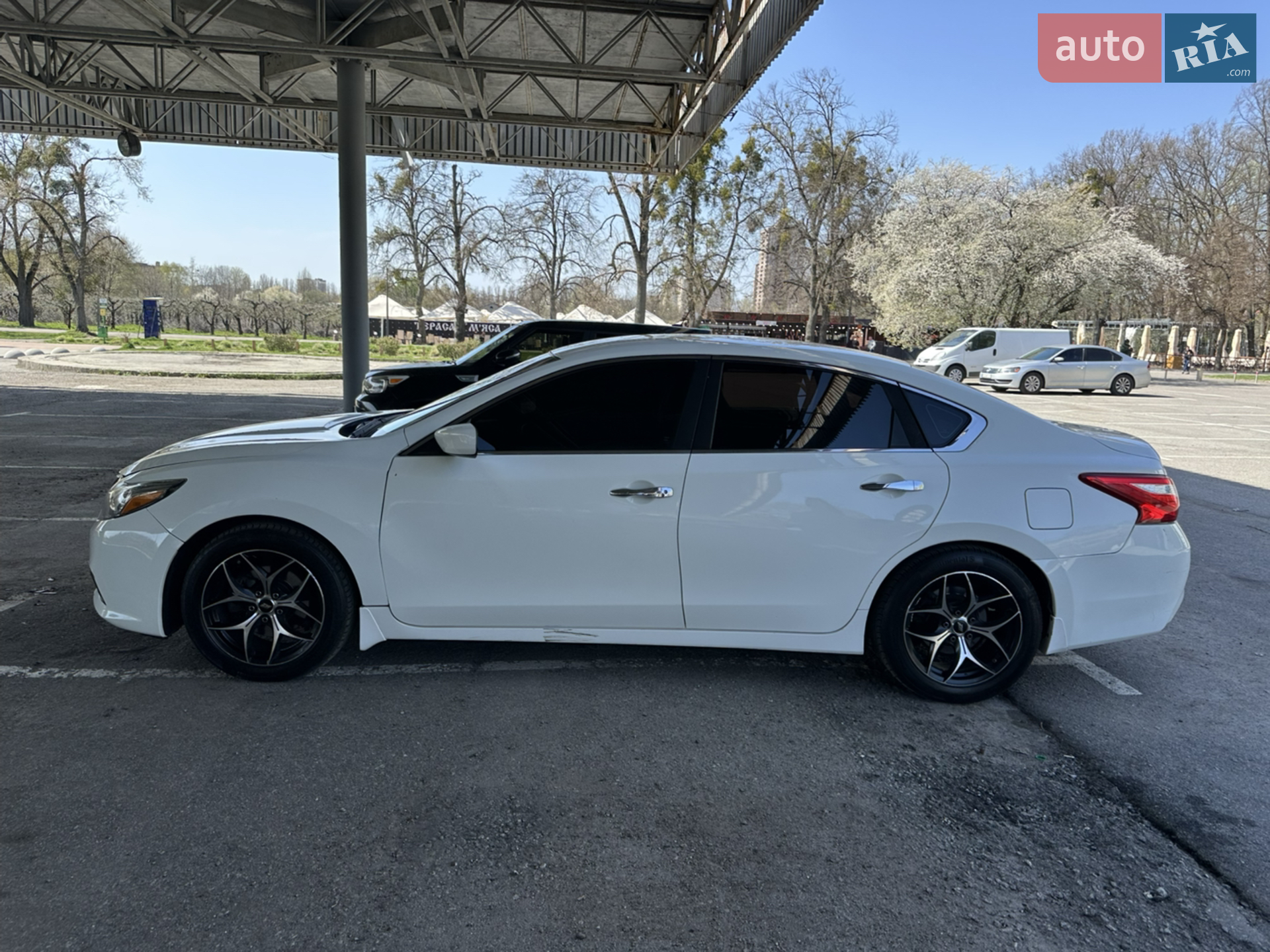 2016 Nissan Altima - мініатюра 17