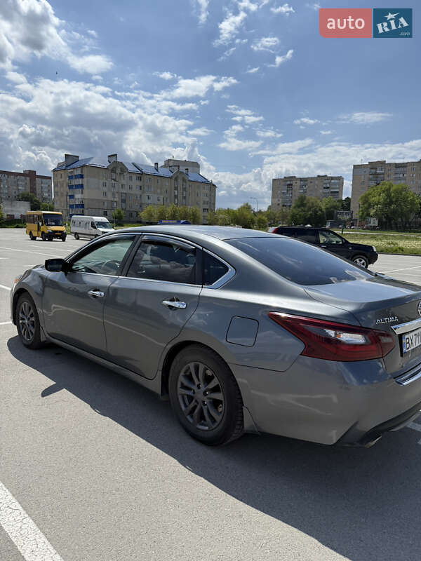Седан Nissan Altima 2018 в Каменец-Подольском фото 7 Седан Nissan Altima 2018 в Каменец-Подольском