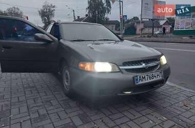 Седан Nissan Altima 2000 в 