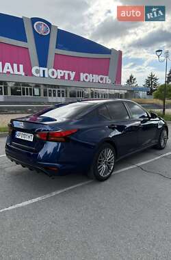 Седан Nissan Altima 2019 в 