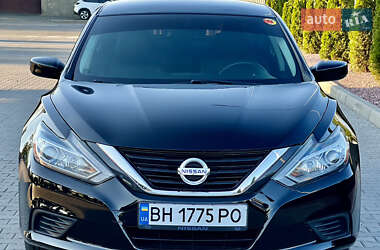 Седан Nissan Altima 2017 в Одессе