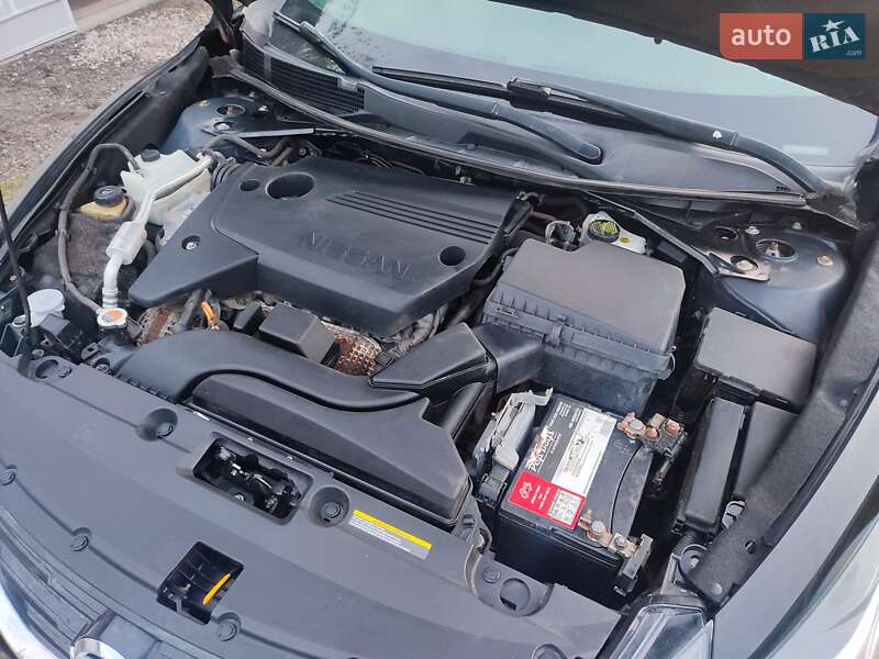 Седан Nissan Altima 2018 в Ивано-Франковске