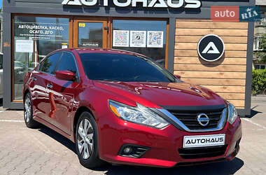 Седан Nissan Altima 2017 в Житомире