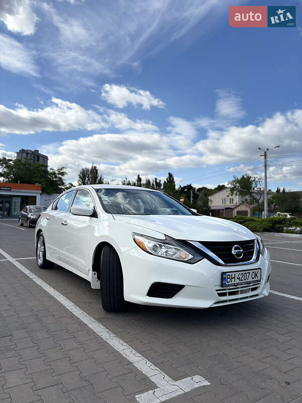 Седан Nissan Altima 2017 в Одесі