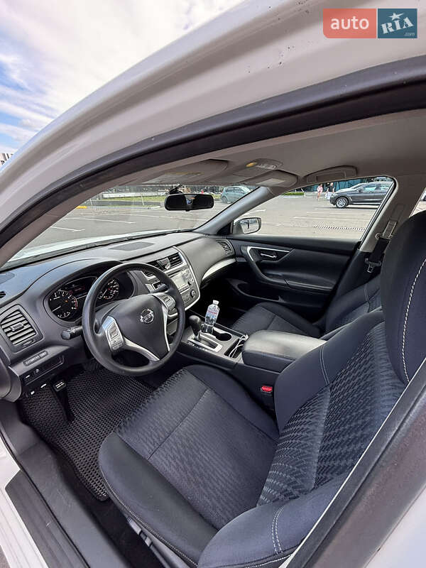 Седан Nissan Altima 2017 в Одесі