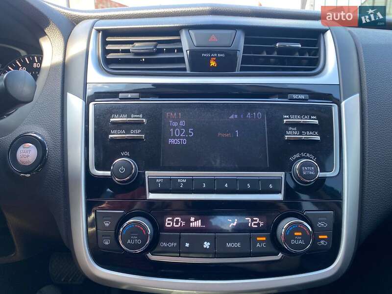 Седан Nissan Altima 2018 в Киеве