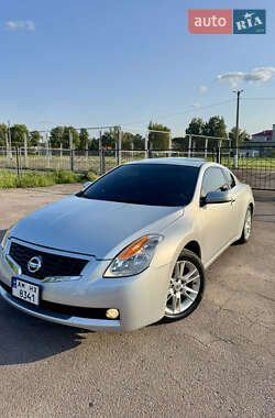 Купе Nissan Altima 2008 в Житомирі