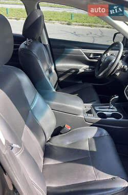 Седан Nissan Altima 2017 в 