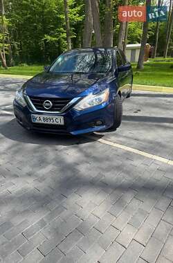 Седан Nissan Altima 2017 в Шепетовке