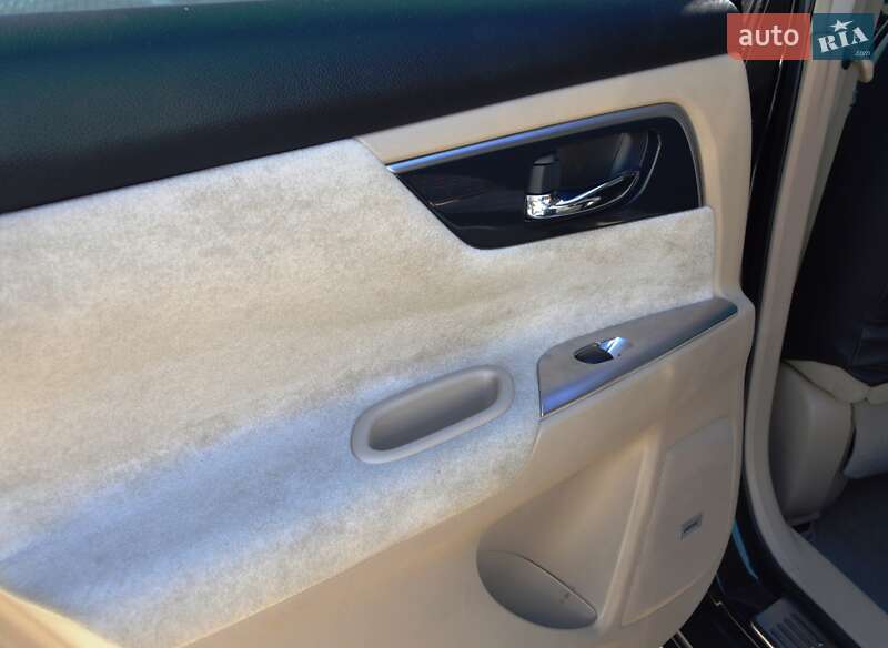 Седан Nissan Altima 2013 в Одессе фото 40 Седан Nissan Altima 2013 в Одессе