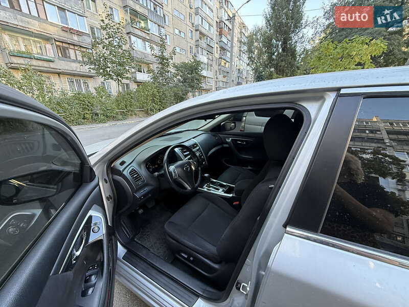 Седан Nissan Altima 2014 в Днепре фото 9 Седан Nissan Altima 2014 в Днепре