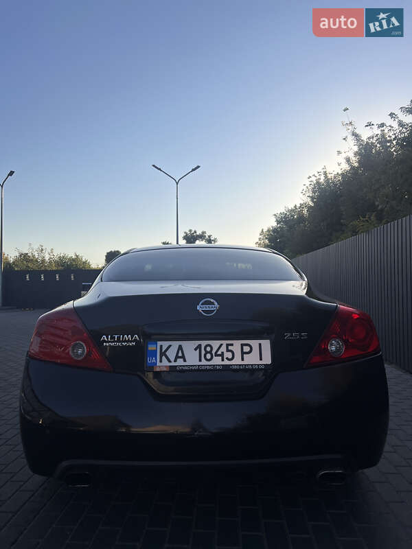 Купе Nissan Altima 2008 в Киеве