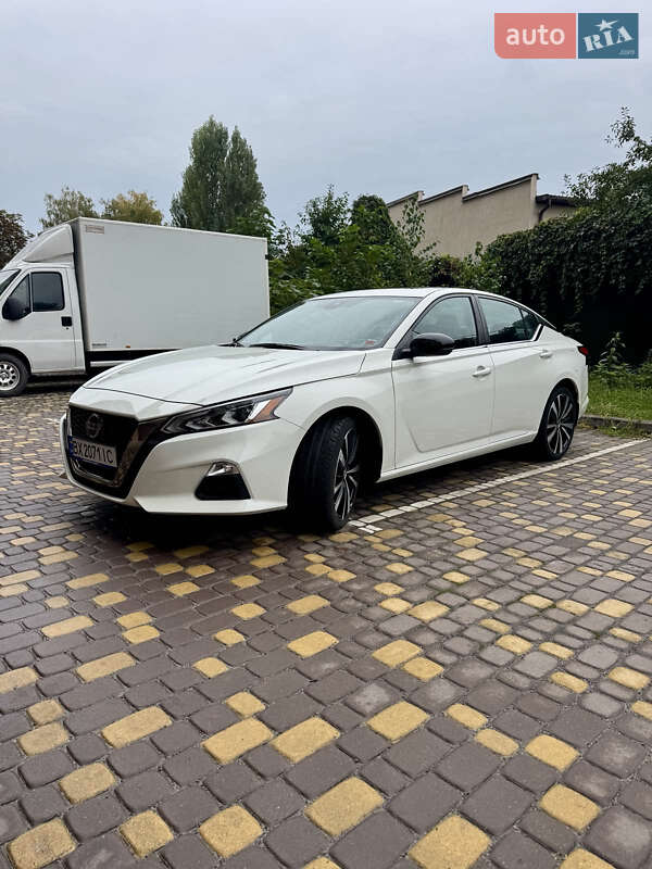 Седан Nissan Altima 2021 в Вінниці