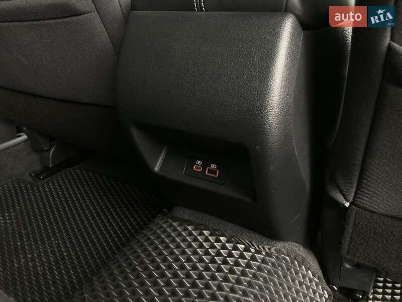 Седан Nissan Altima 2020 в Києві