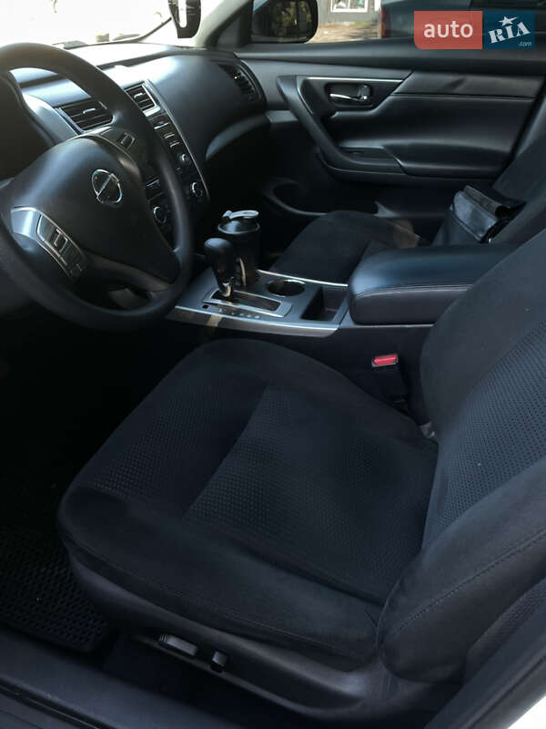 Седан Nissan Altima 2015 в Днепре фото 8 Седан Nissan Altima 2015 в Днепре