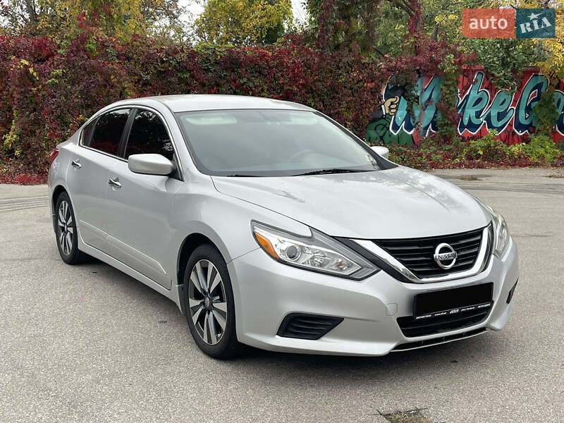 Седан Nissan Altima 2016 в Харькове фото 4 Седан Nissan Altima 2016 в Харькове