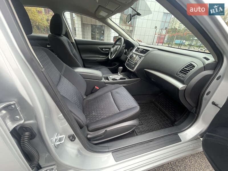 Седан Nissan Altima 2016 в Харькове фото 26 Седан Nissan Altima 2016 в Харькове