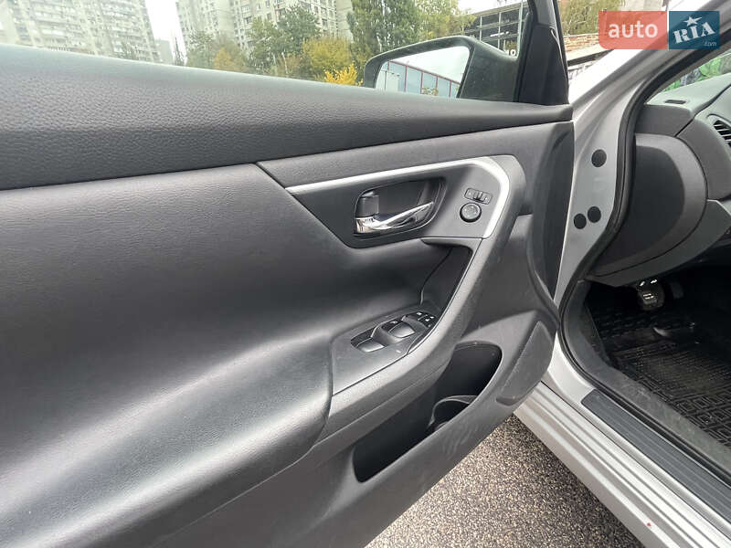 Седан Nissan Altima 2016 в Харькове фото 31 Седан Nissan Altima 2016 в Харькове