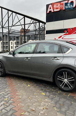 Седан Nissan Altima 2017 в 