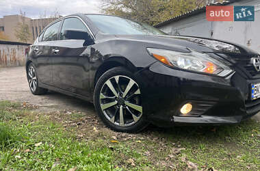 Седан Nissan Altima 2017 в Києві